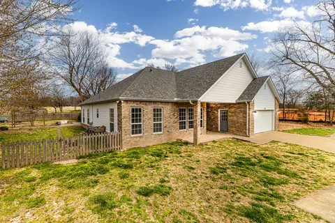 MLS: 1305331