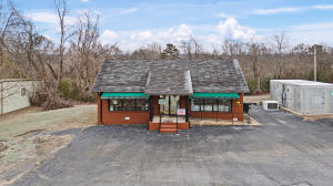 Prime commercial property with high-traffic Hwy 64 frontage and ample parking, offering endless business opportunities! Just 1 mile from downtown Clarksville, AR. This 1,440 sq ft commercial building is perfect for retail or entrepreneurial ventures.Features include: Brand New LVP Flooring 11 chest freezers, 1 stand up A 12x24 walk-in freezer 2 refrigeratorsCurrently set up as a Farm Fresh Retail Meat business, this property is ready for you to step in and start operating or repurpose it for your own commercial needs. With its excellent location and turnkey potential, this is a must-see opportunity!