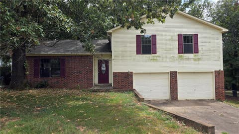 Photo of 8 Mockingbird Lane, Clarksville, AR 72830 (MLS # 1357058)