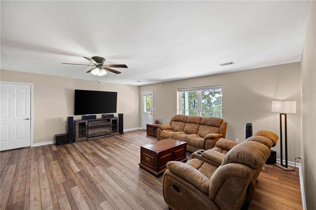 Pleasant View Estates Ph I - Residential