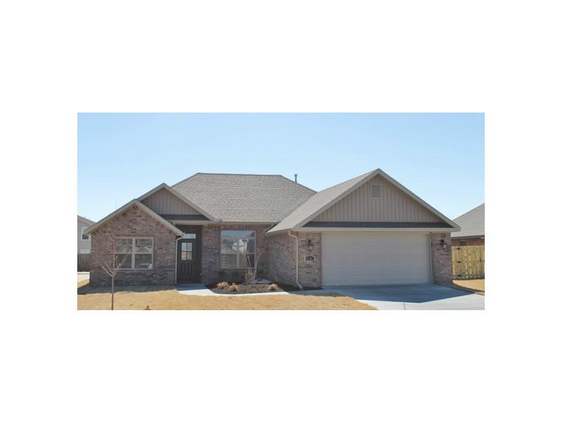 New construction - Near Har-Ber High School. Features include: 3 bed, 2 bath, custom cabinets with granite tops, hand scraped hardwood flooring, gas fireplace in living room. Low E windows, crown molding, tile all wet areas. Sodded and landscaped lawns.,Buy now and choose your own colors!