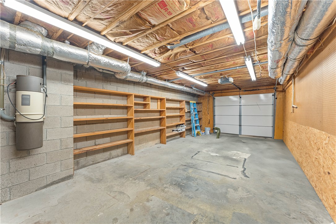 Unit 8 Holiday Island - Residential