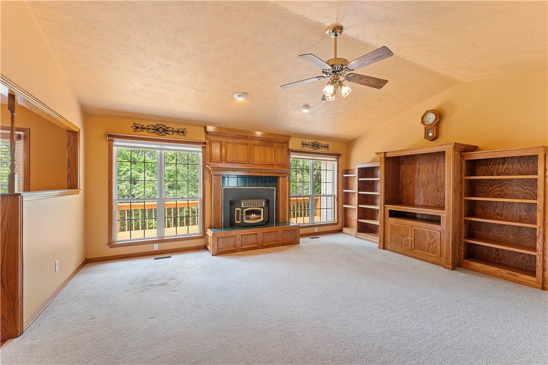 Unit 8 Holiday Island - Residential