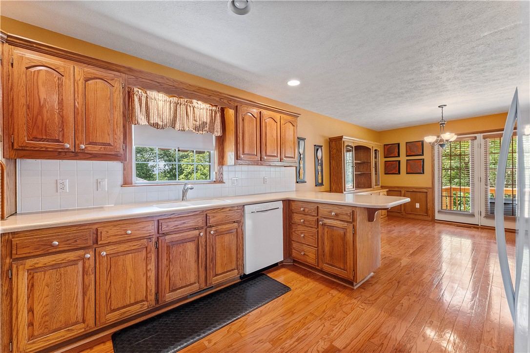 Unit 8 Holiday Island - Residential