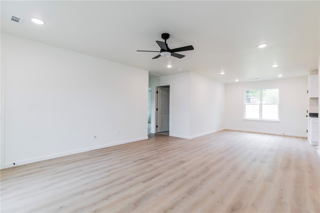 Centennial Acres Unit 04-Rogers - Residential Lease