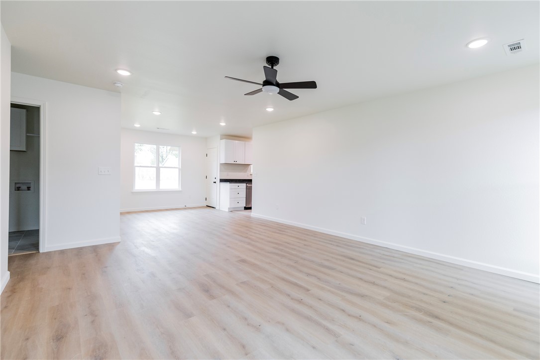 Centennial Acres Unit 04-Rogers - Residential Lease