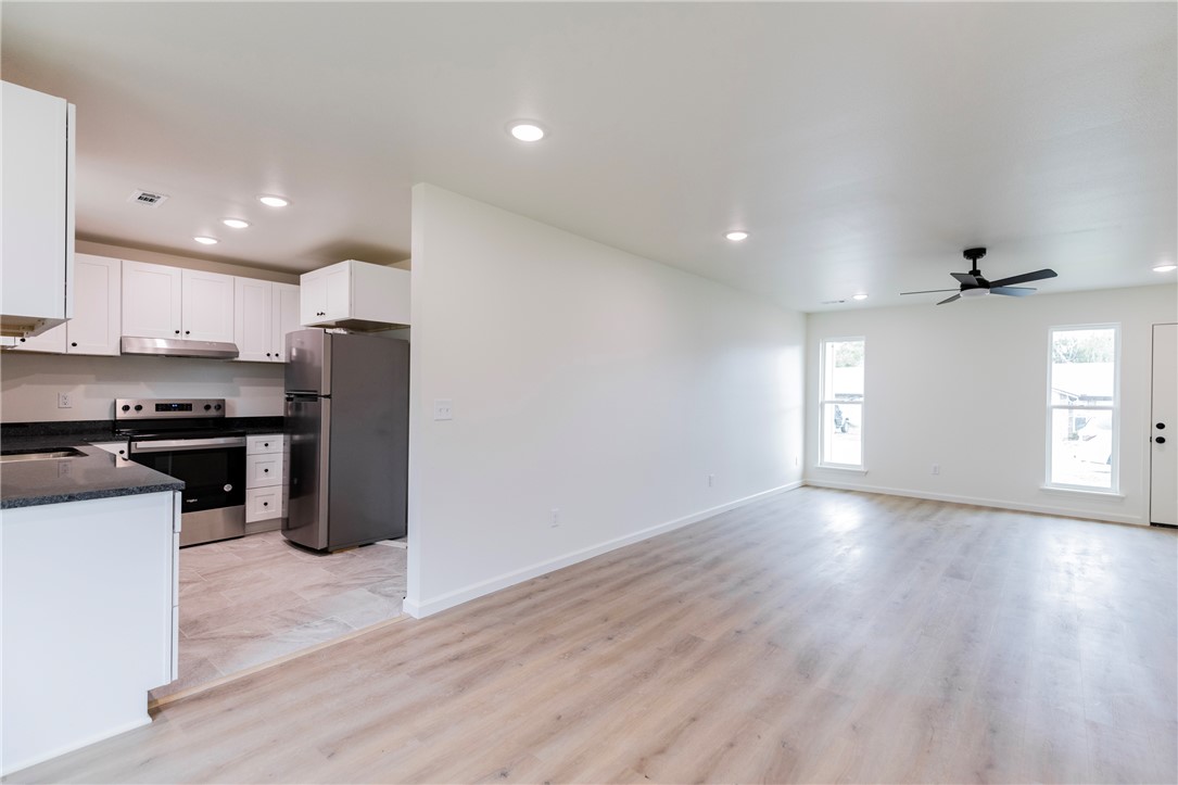 Centennial Acres Unit 04-Rogers - Residential Lease