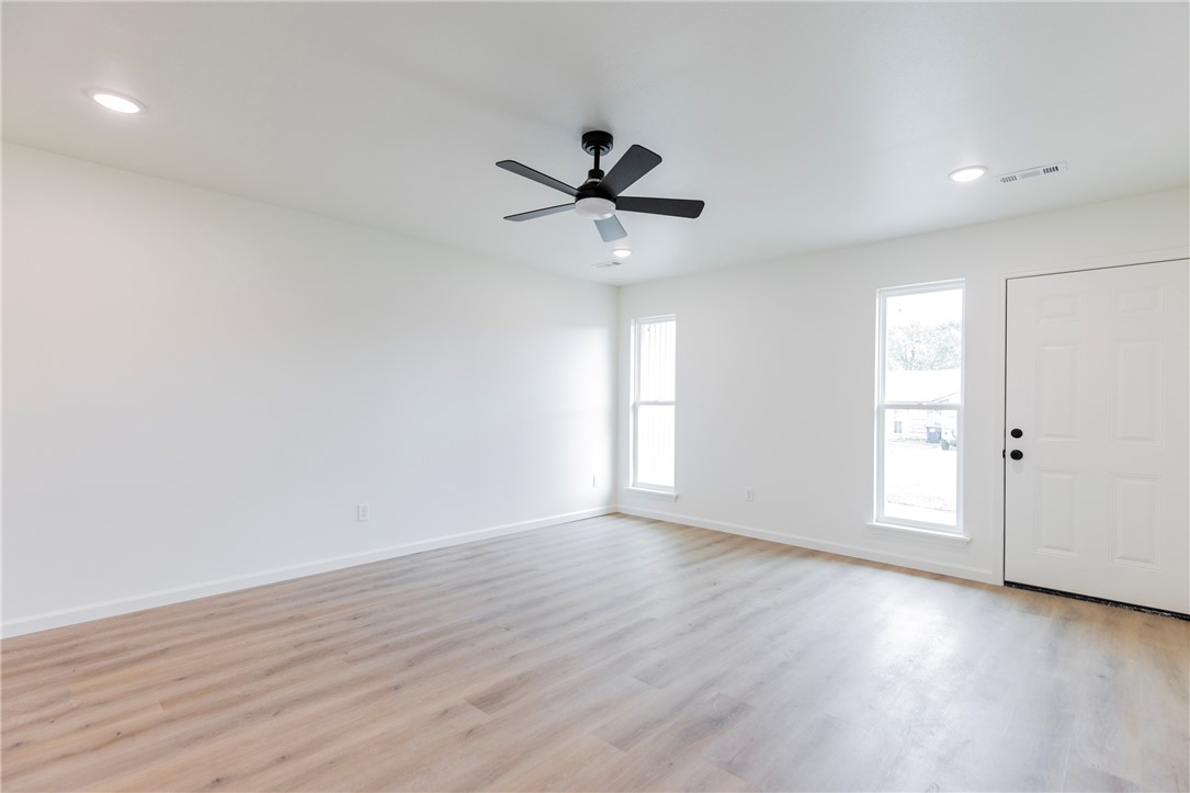 Centennial Acres Unit 04-Rogers - Residential Lease