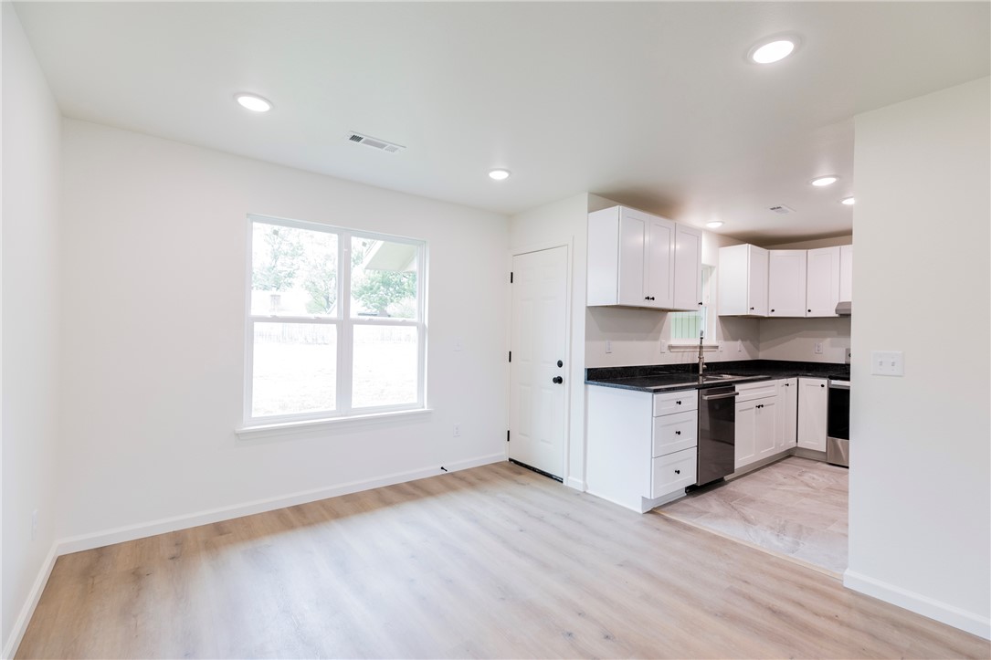 Centennial Acres Unit 04-Rogers - Residential Lease