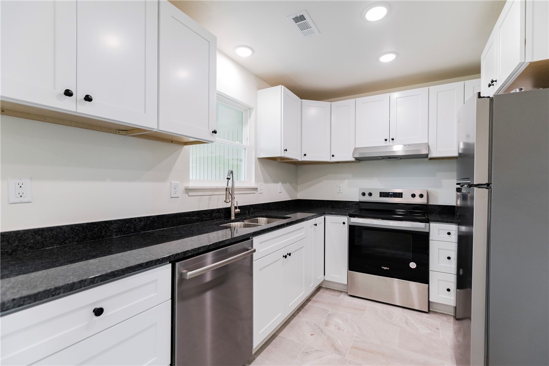 Centennial Acres Unit 04-Rogers - Residential Lease