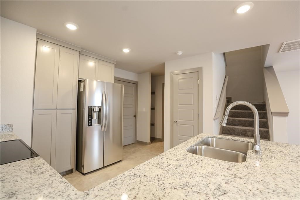 Vel Meadows Twnhms Hpr Bentonville - Residential Lease