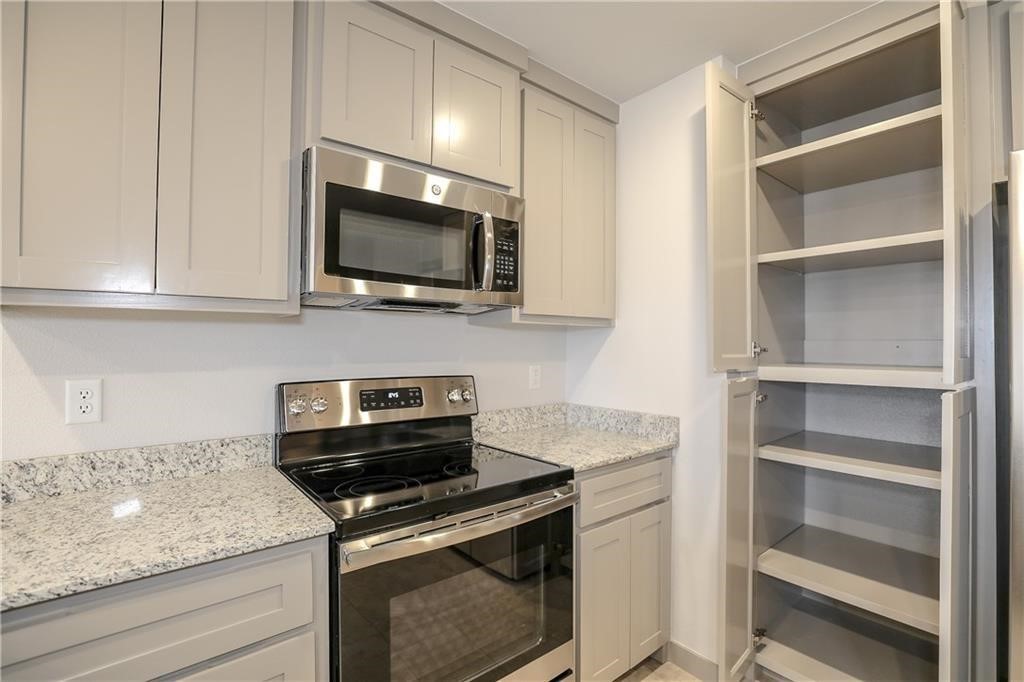 Vel Meadows Twnhms Hpr Bentonville - Residential Lease