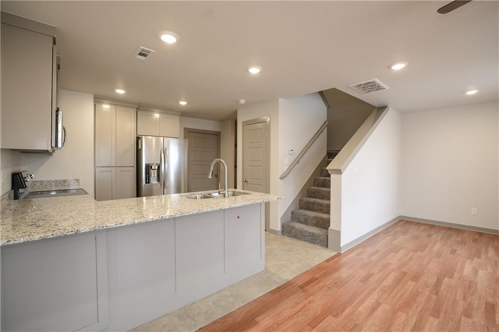 Vel Meadows Twnhms Hpr Bentonville - Residential Lease