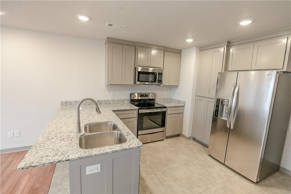 Vel Meadows Twnhms Hpr Bentonville - Residential Lease