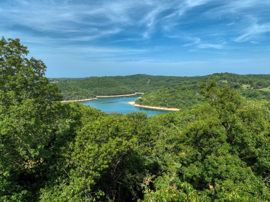 This great Beaver Lake view lot is ready for your build! The lot has been cleared, septic tank installed, and community water is available in this subdivision! Paved road access and a location very close to Starkey Marina make this neighborhood a great choice. Beaver Dam and the White River are 10 minutes away and Eureka Springs is only a short 15 minute drive!