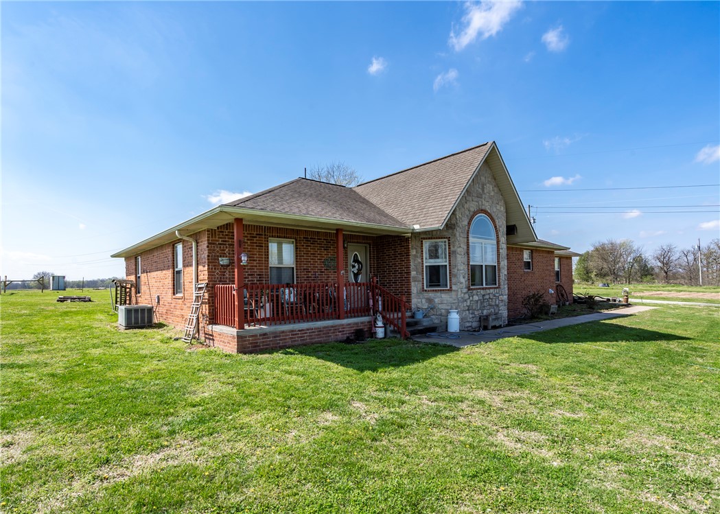 23-17-33-RURAL - Residential