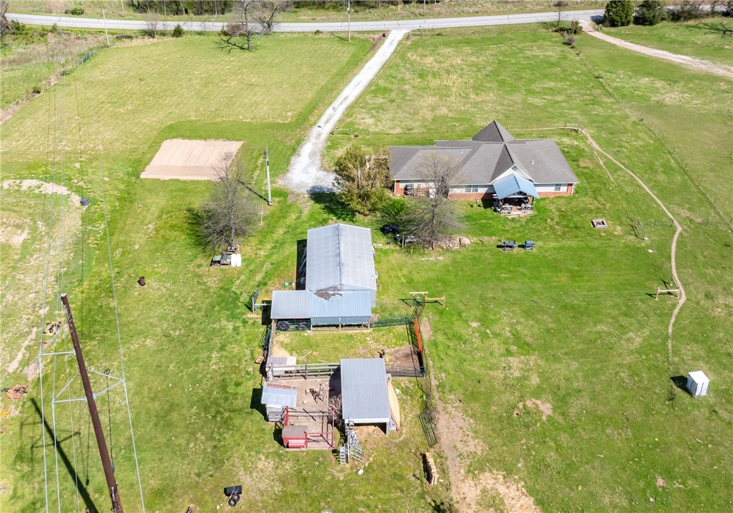 23-17-33-RURAL - Residential