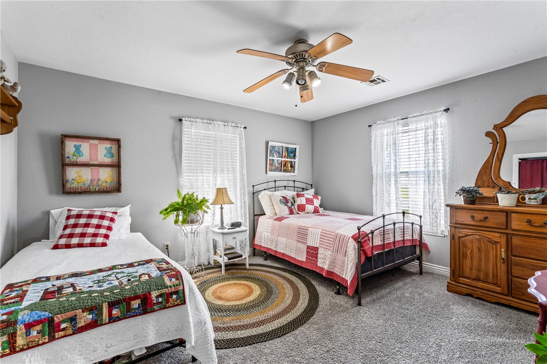 23-17-33-RURAL - Residential