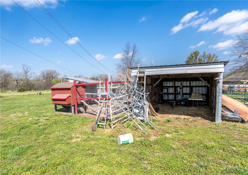 23-17-33-RURAL - Residential