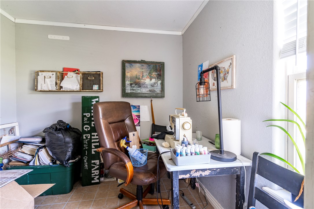 23-17-33-RURAL - Residential