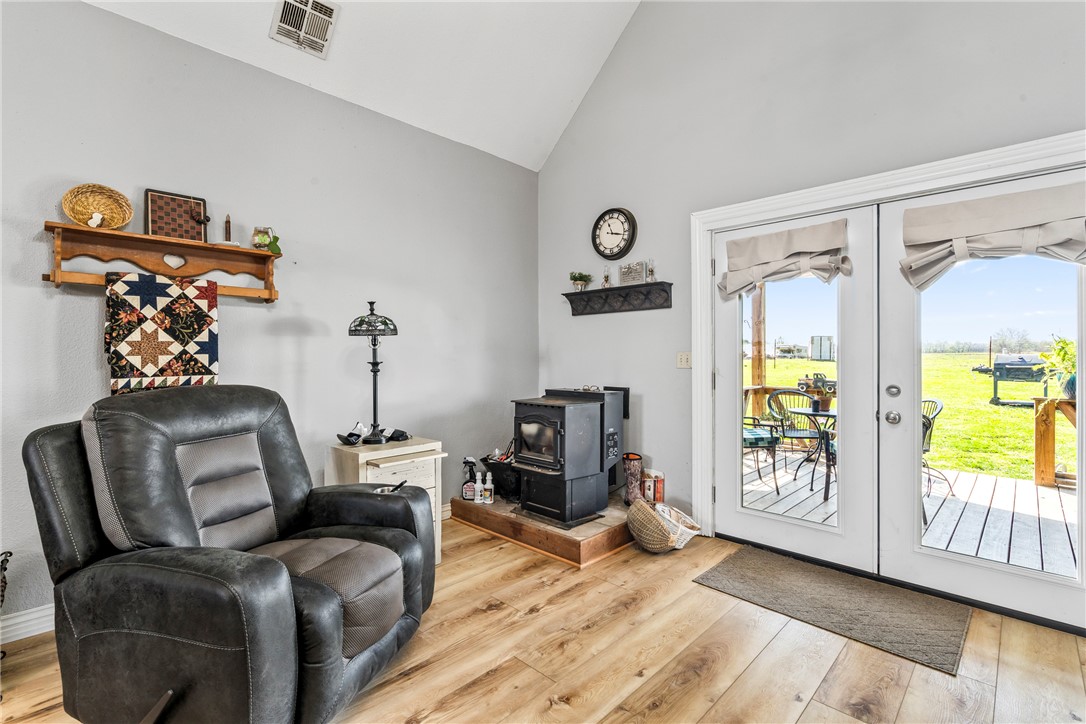 23-17-33-RURAL - Residential