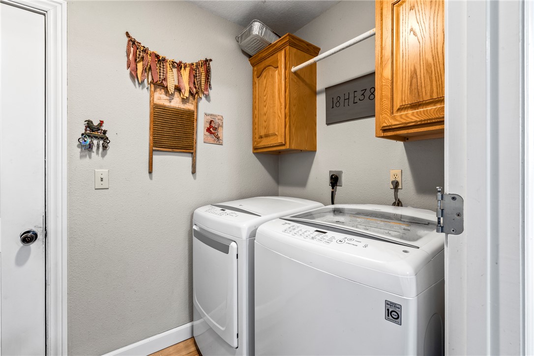 23-17-33-RURAL - Residential