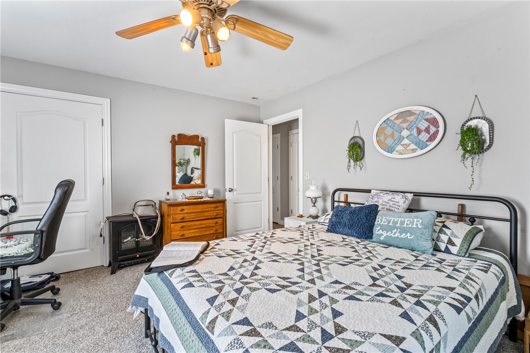 23-17-33-RURAL - Residential