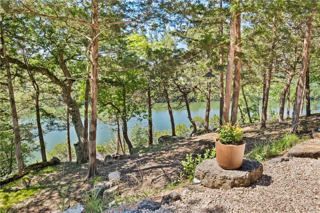 Oaks Landing On Table Rock Lake - Residential