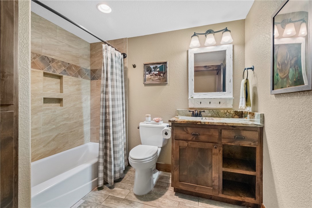 Oaks Landing On Table Rock Lake - Residential