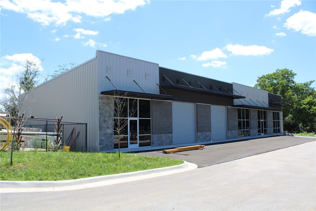 Greenland Outlots - Commercial Lease