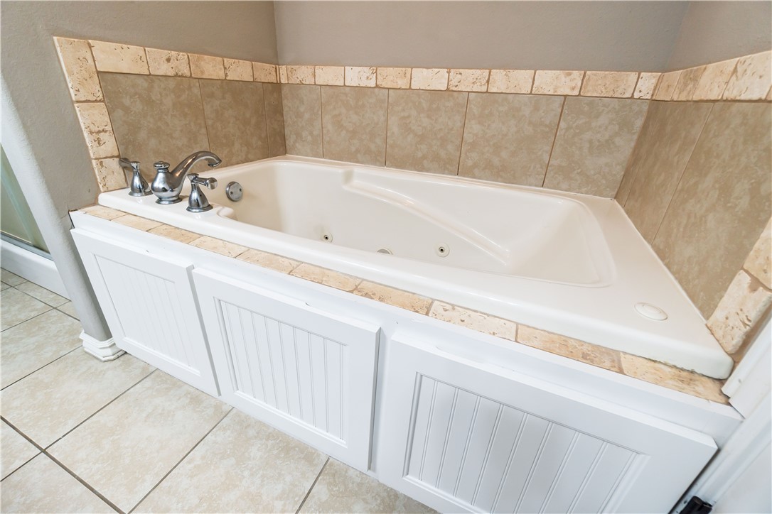Kerelaw Castle Bentonville - Residential