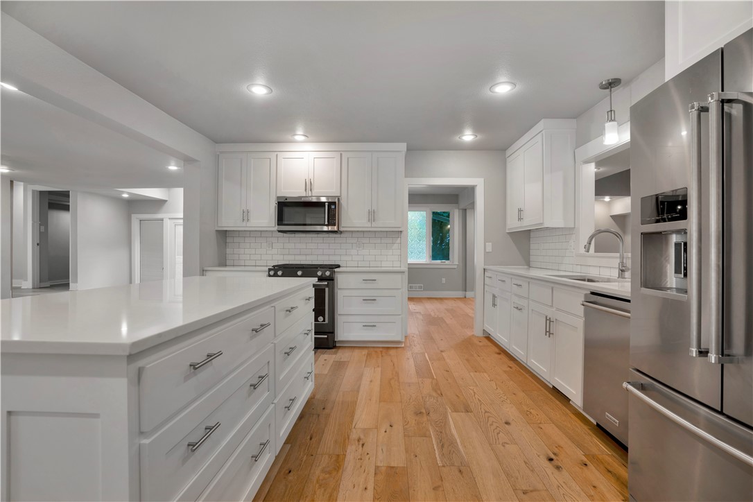 Clay Yoe Sub - Residential