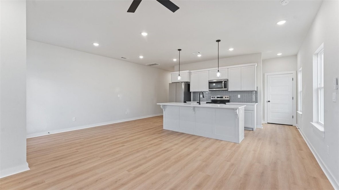 Pea Ridge Pointe - Residential Lease