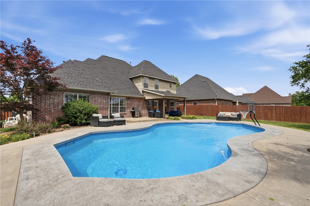 Montrouex Sub Rogers - Residential
