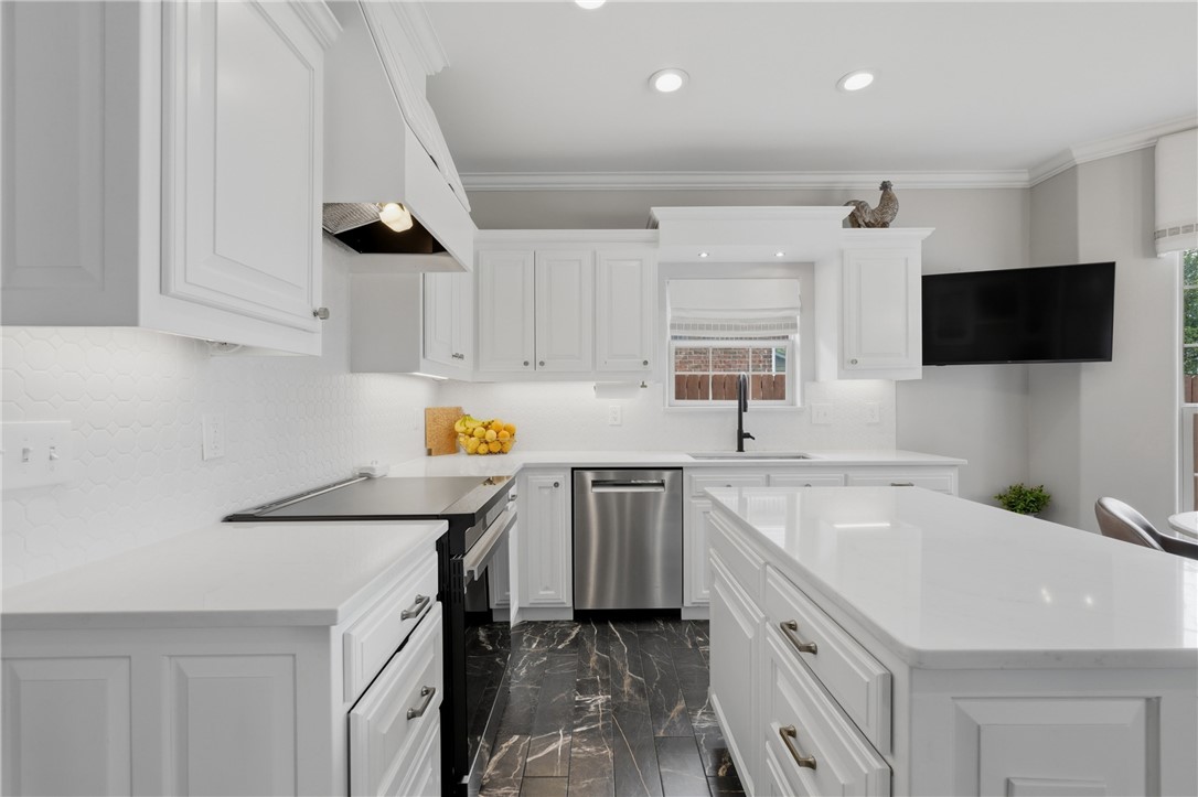 Montrouex Sub Rogers - Residential