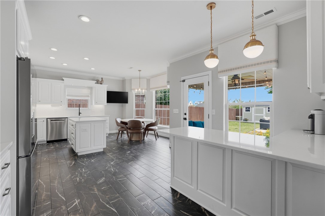 Montrouex Sub Rogers - Residential