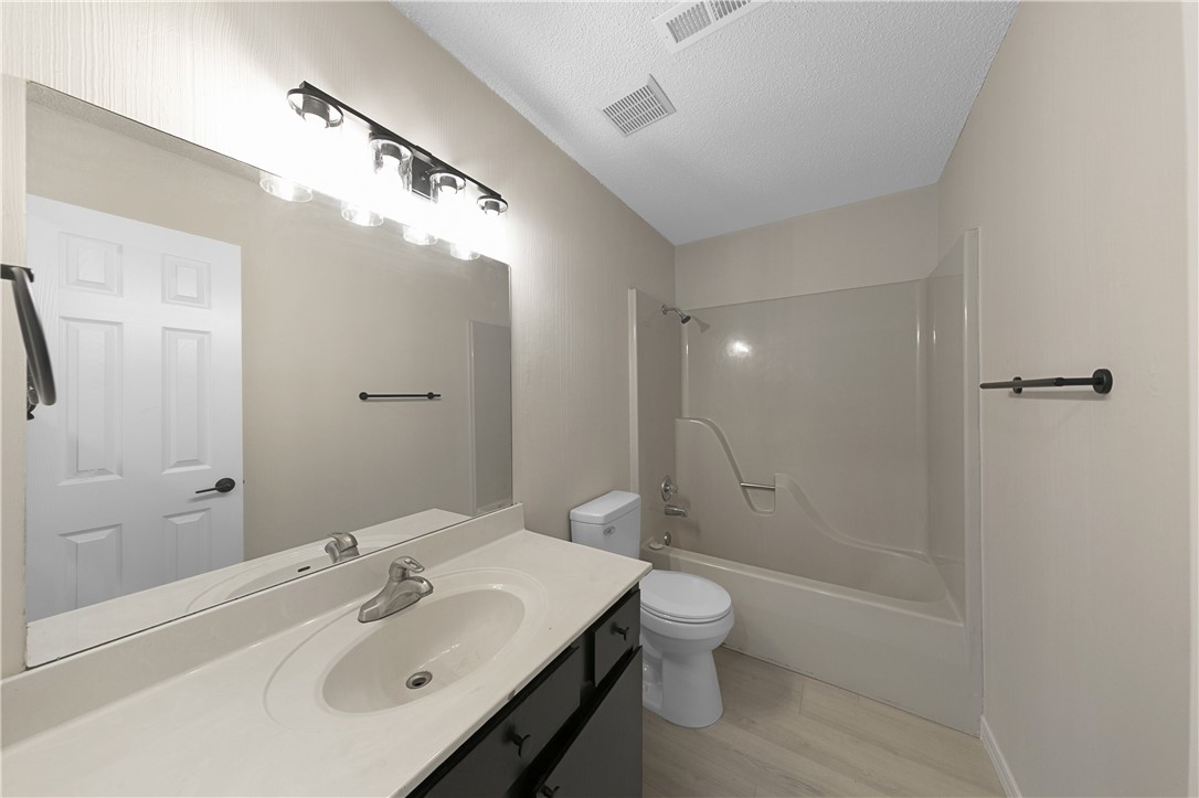 Brophy Circle Condos Lt 10 Hpr - Residential