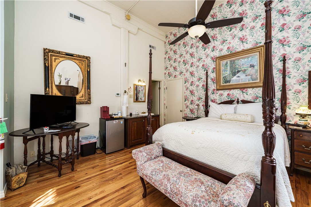 Magnetic Bays - Residential