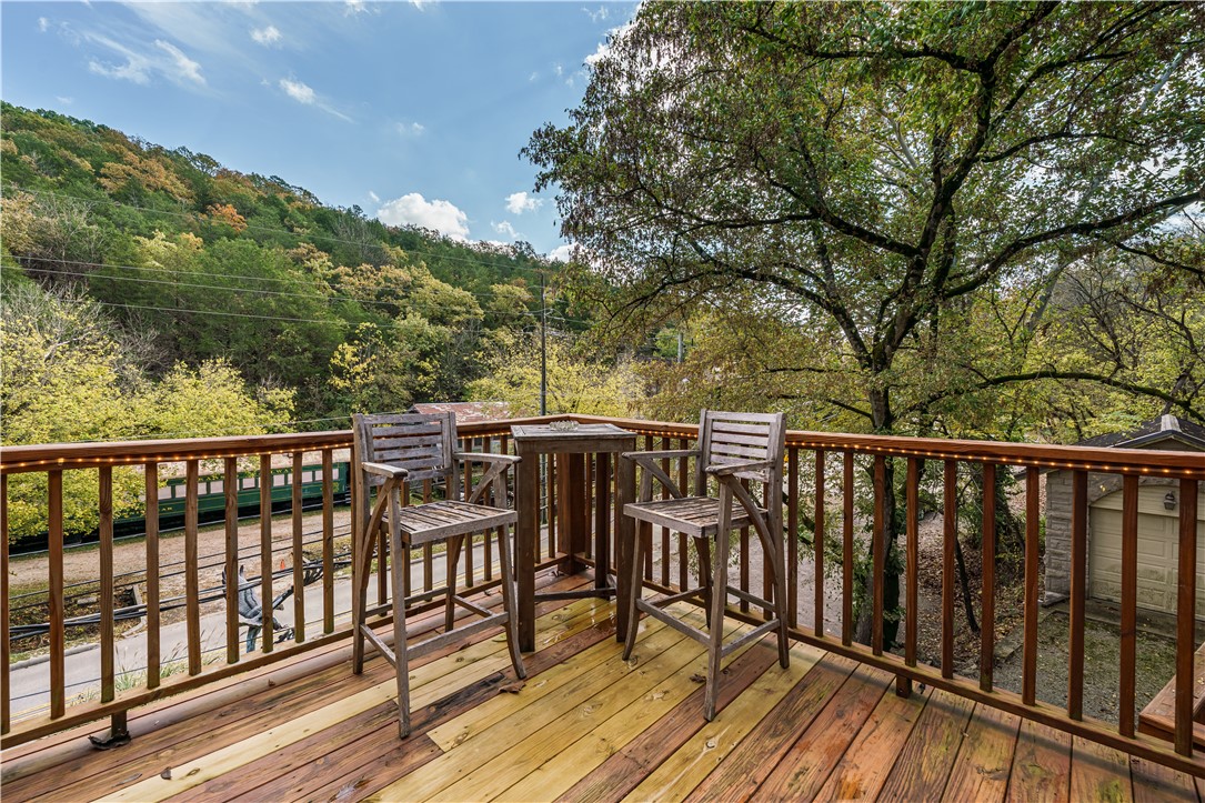 Magnetic Bays - Residential