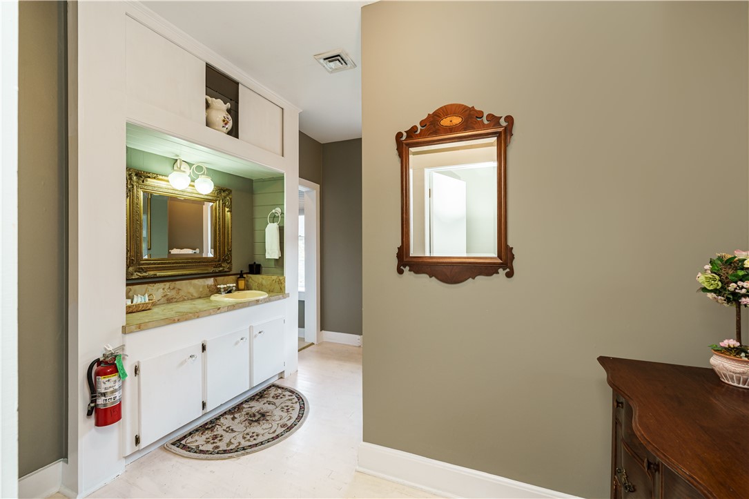 Magnetic Bays - Residential