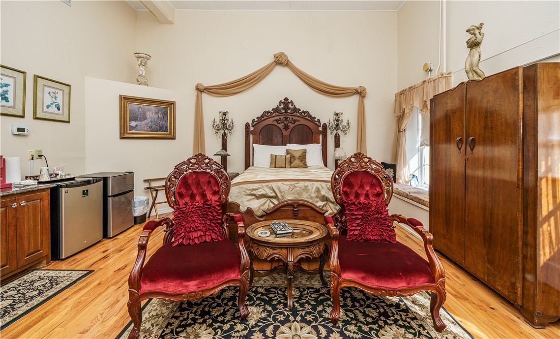 Magnetic Bays - Residential