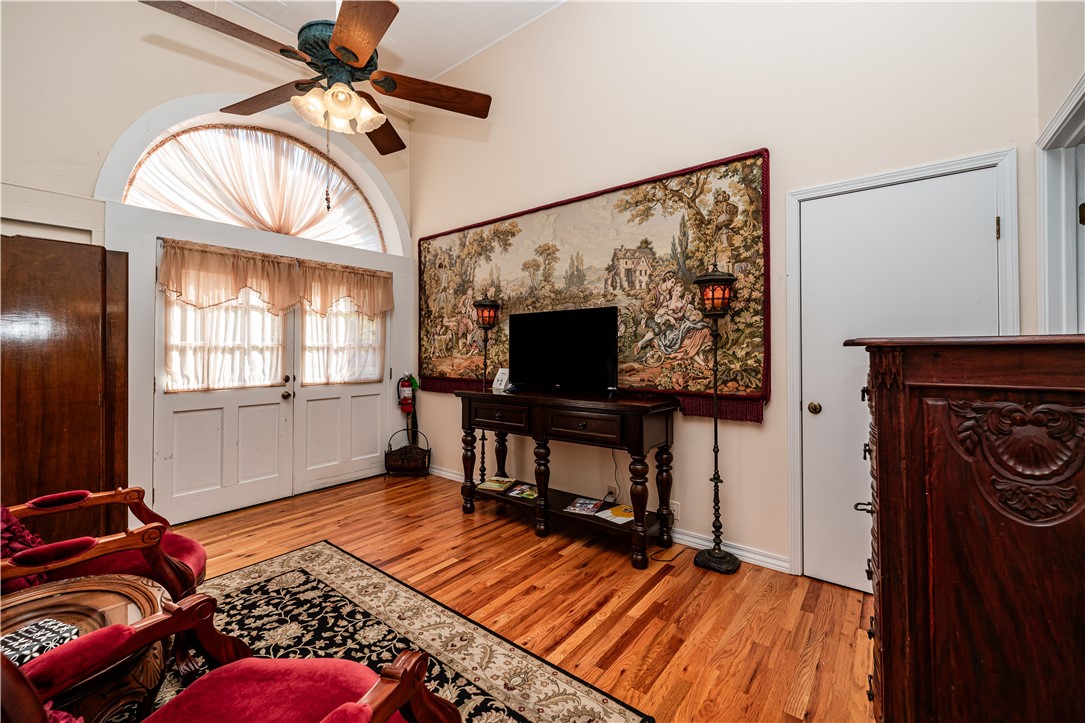 Magnetic Bays - Residential