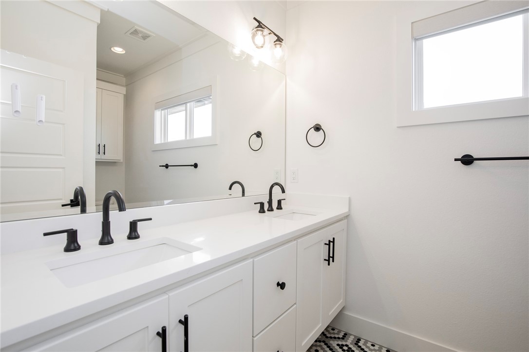 Shadow Valley - Residential