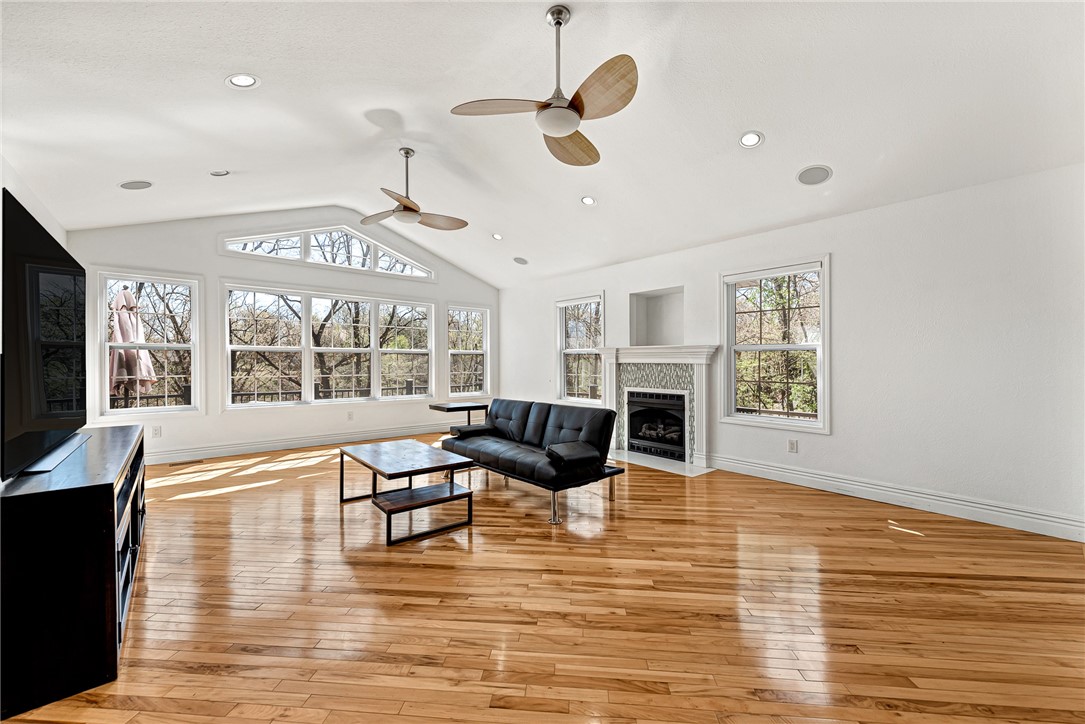 Hidden Spgs Ph I Bentonville - Residential