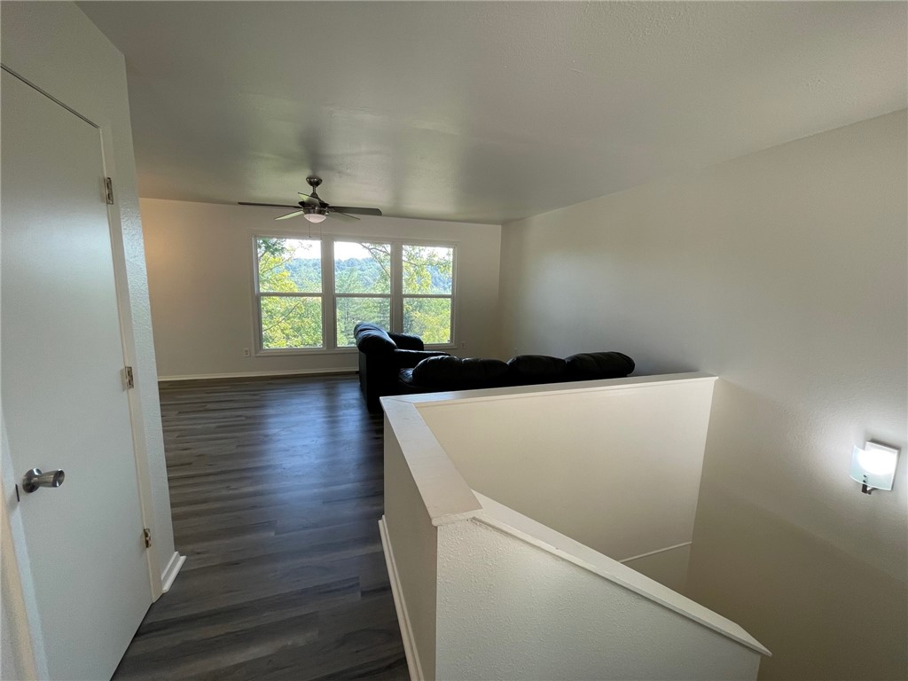 TOWNHOUSE TCT 3 A/K/A DRAKE CT-BVV - Residential Lease