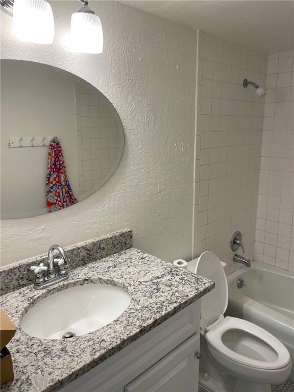 TOWNHOUSE TCT 3 A/K/A DRAKE CT-BVV - Residential Lease
