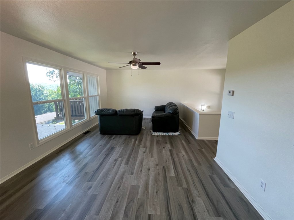 TOWNHOUSE TCT 3 A/K/A DRAKE CT-BVV - Residential Lease