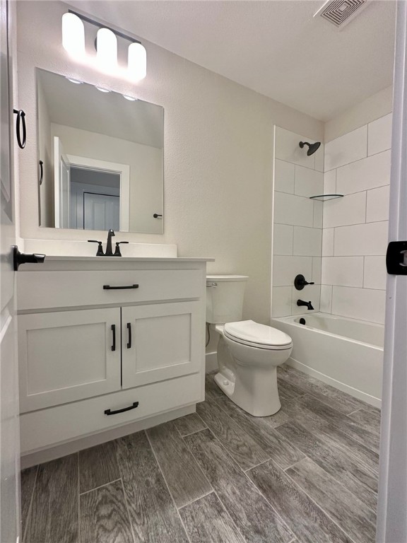 Leicester Sub Bvv - Residential Lease
