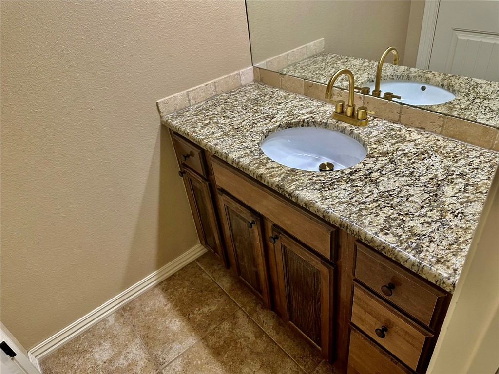 Biltmore Sub Rogers - Residential Lease