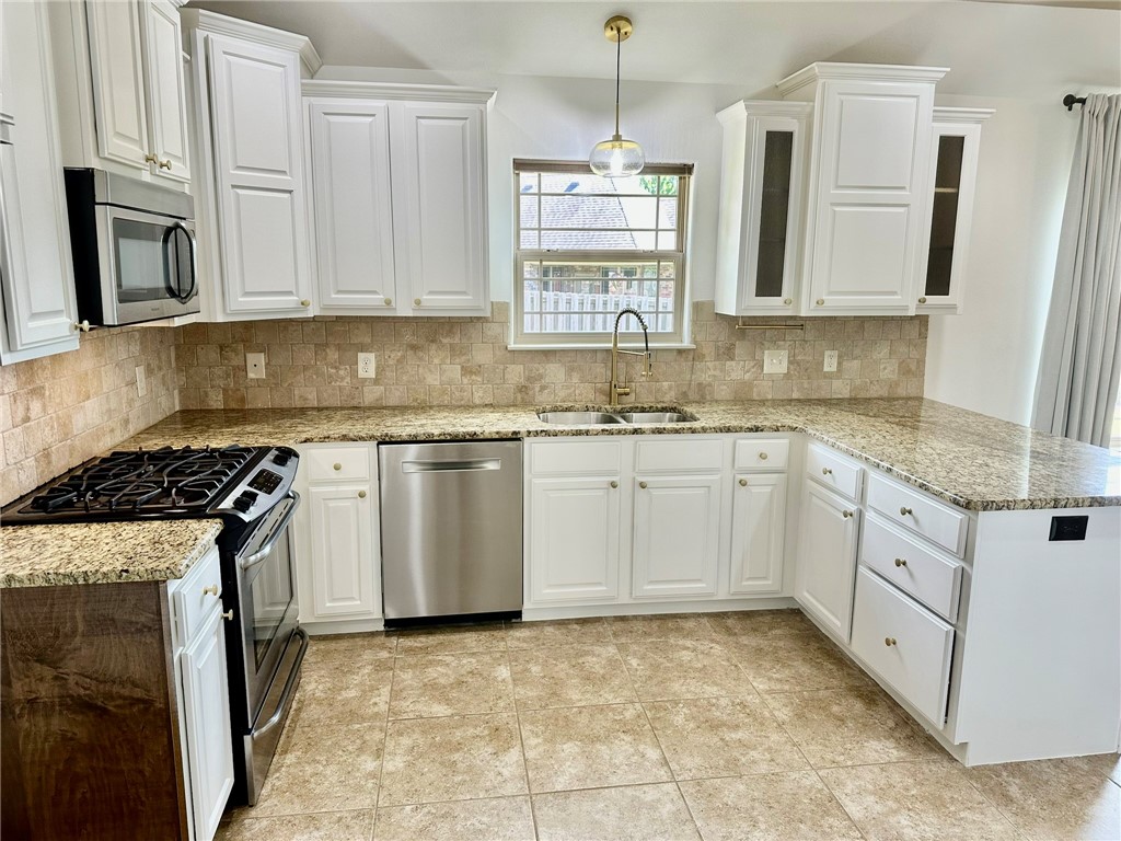 Biltmore Sub Rogers - Residential Lease